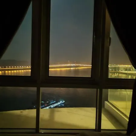 Invincible Seaview Vacation Condo 3R3B 8Pax Bayan Lepas Exterior photo