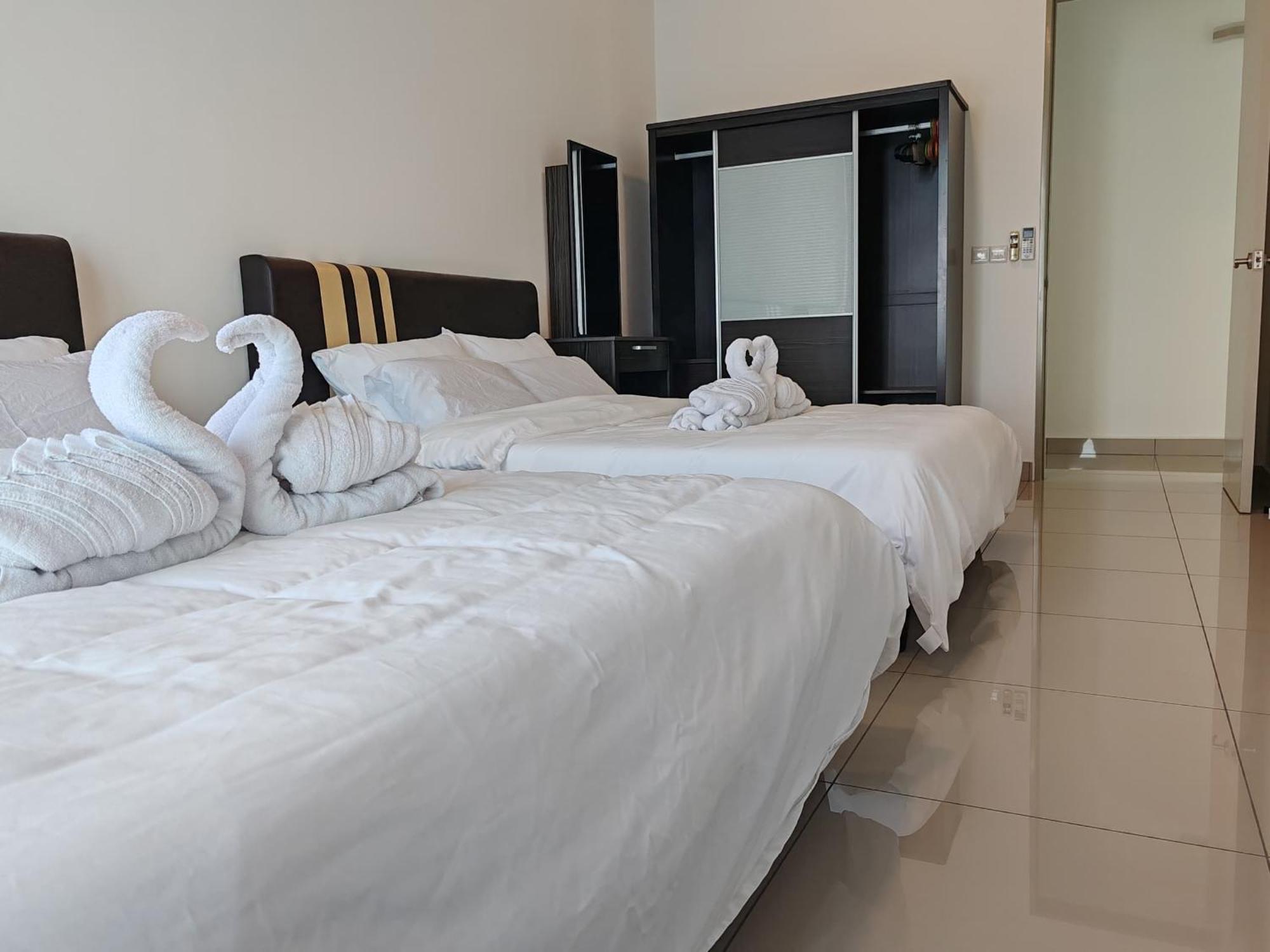 Invincible Seaview Vacation 3r3b 8pax Apartment *