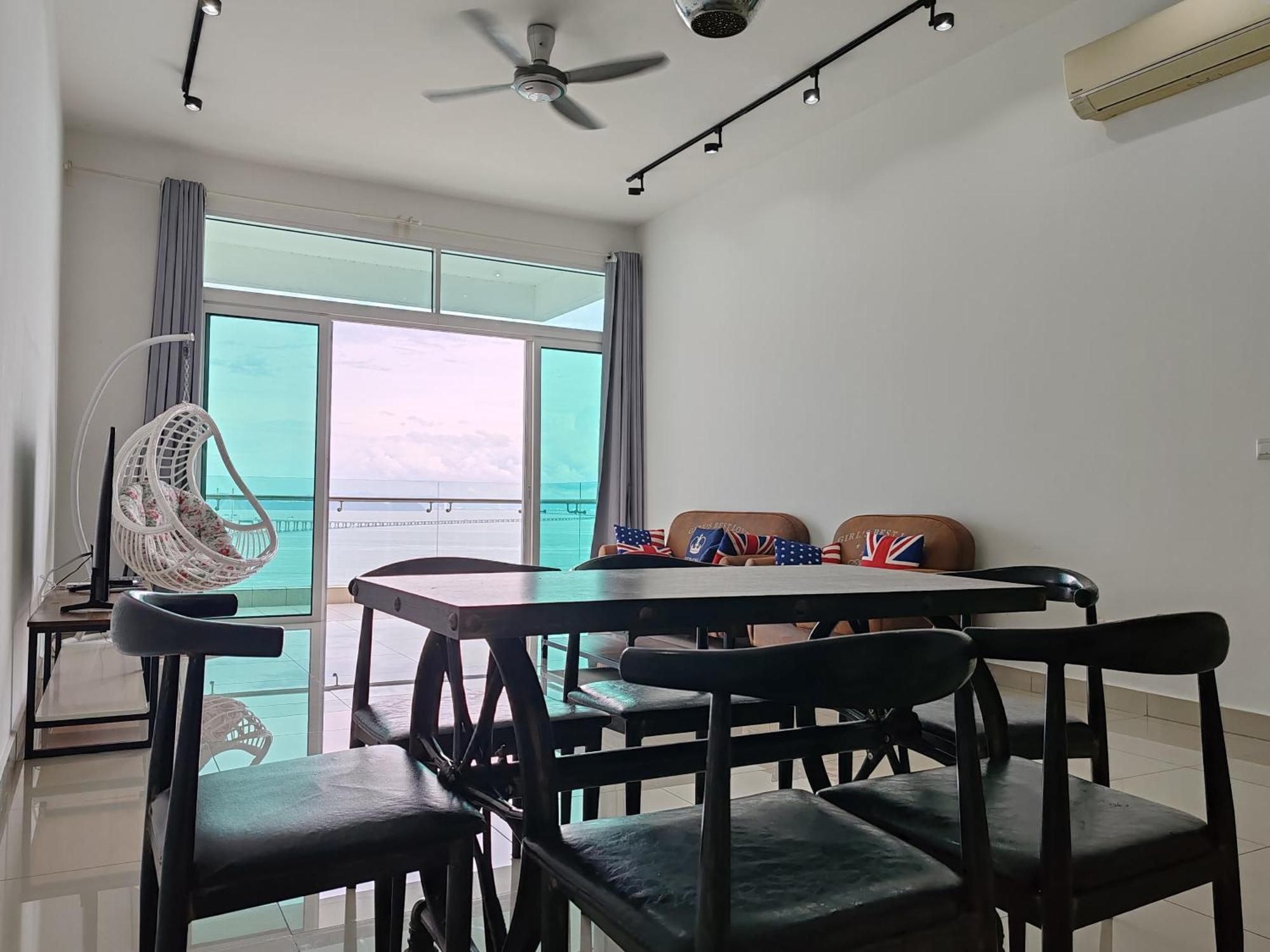Invincible Seaview Vacation 3r3b 8pax Apartment *